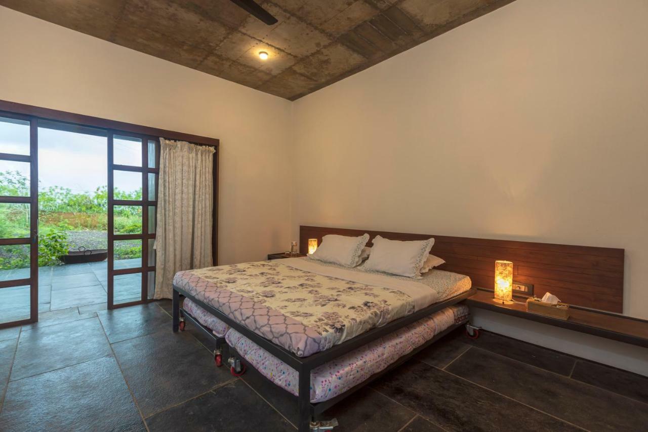 Saffronstays Zen, Igatpuri - Lake-View Villa With Indoor And Outdoor Games Bagian luar foto